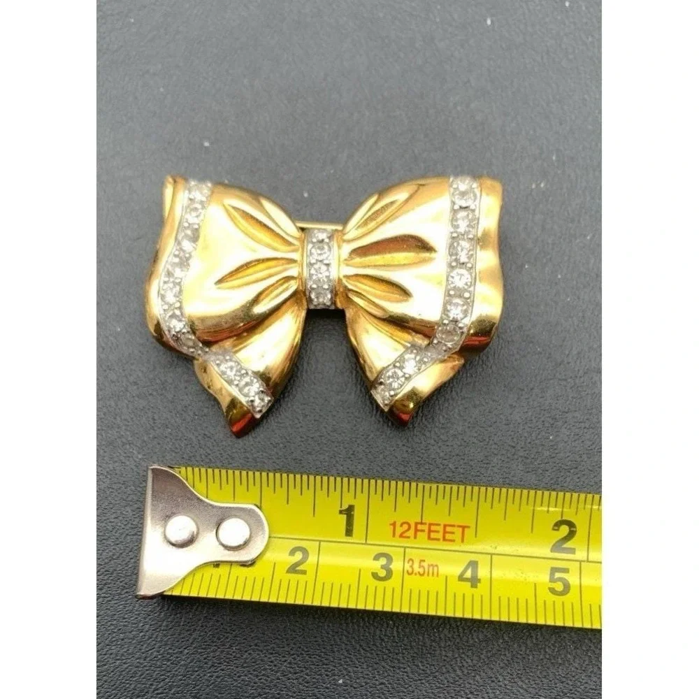 Vintage Richelieu Gold Tone Clear Rhinestone‎ Ribbon Bow Brooch Pin